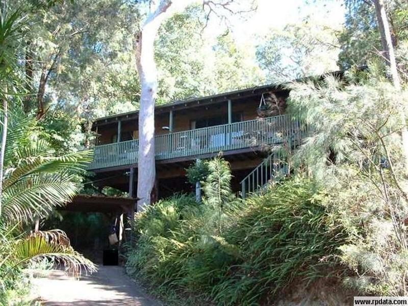 18 Indra Road, Tascott NSW 2250