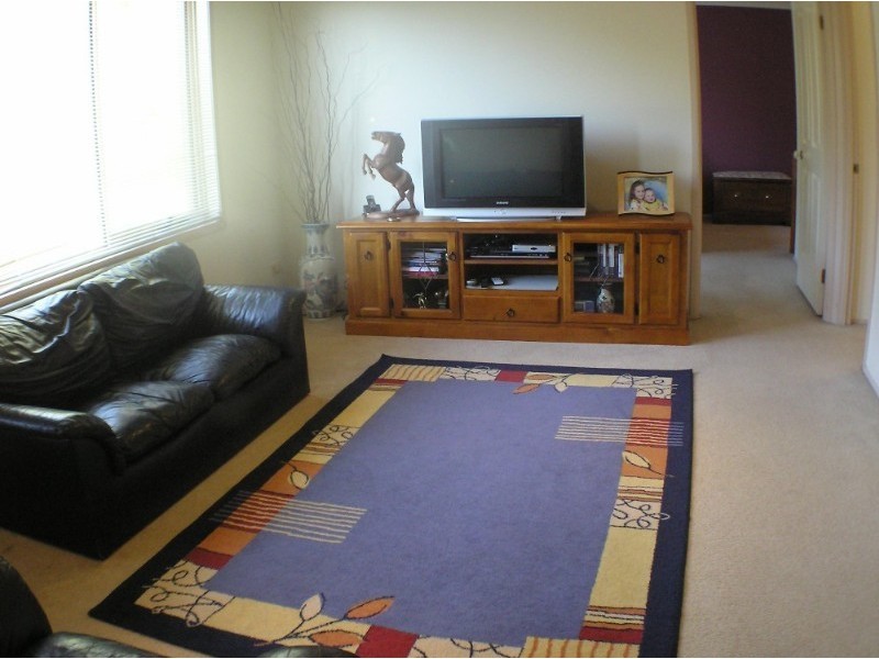 12 Singleton Road, Point Clare NSW 2250