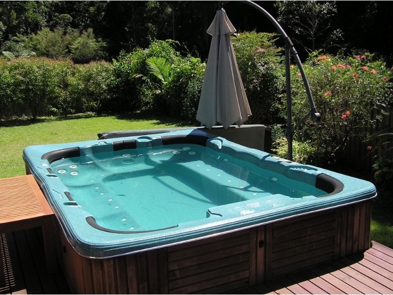 12 Singleton Road, Point Clare NSW 2250