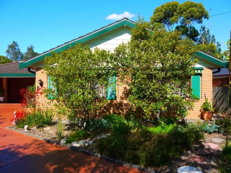 6 Gurra Close, Gosford NSW 2250