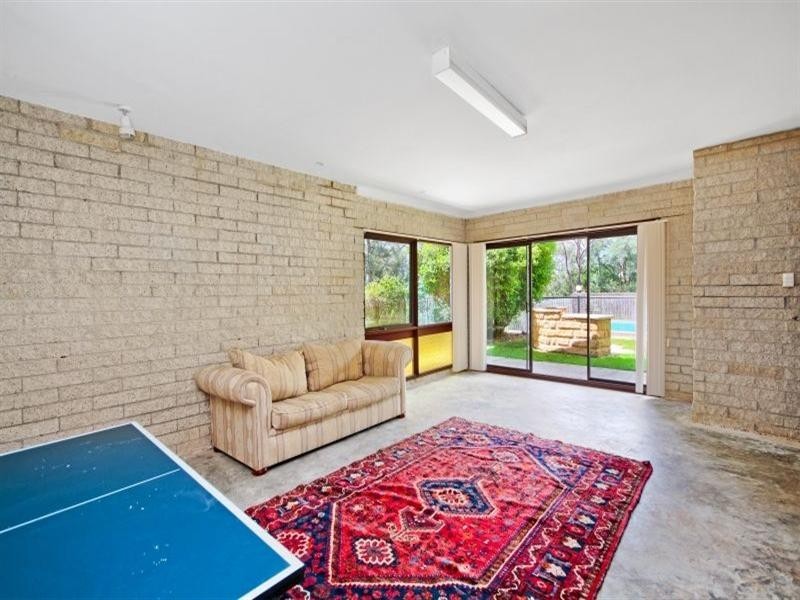 34 Scott Street, Point Clare NSW 2250