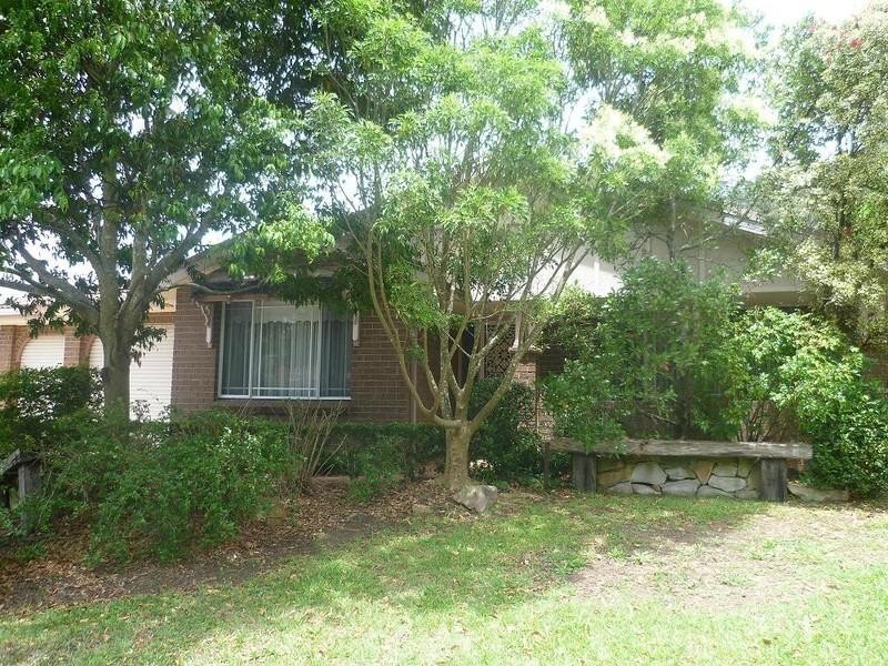 15 Singelton Road, Point Clare NSW 2250