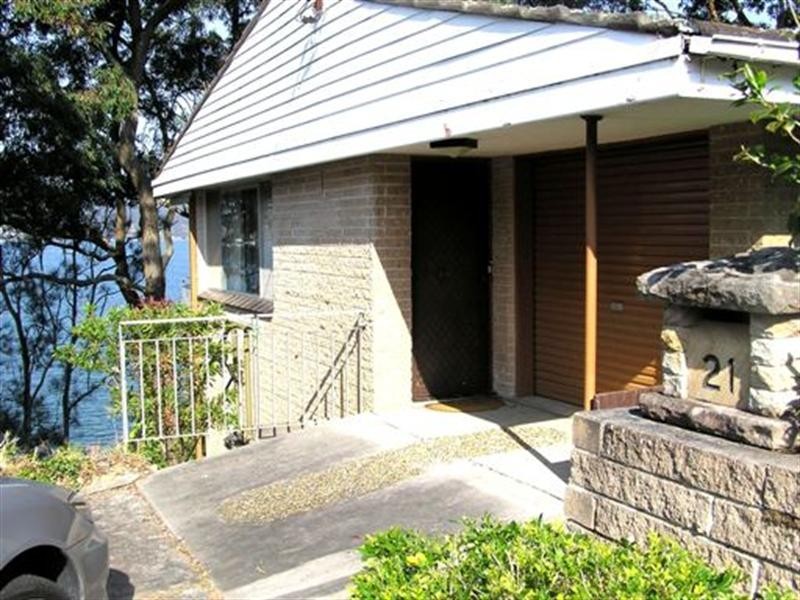 21 Alukea Avenue, Point Clare NSW 2250