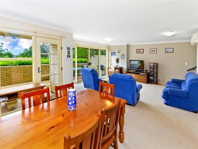 2/92 John Whiteway Drive  ACCESS VIA HENRY PARRY Drive, Gosford NSW 2250