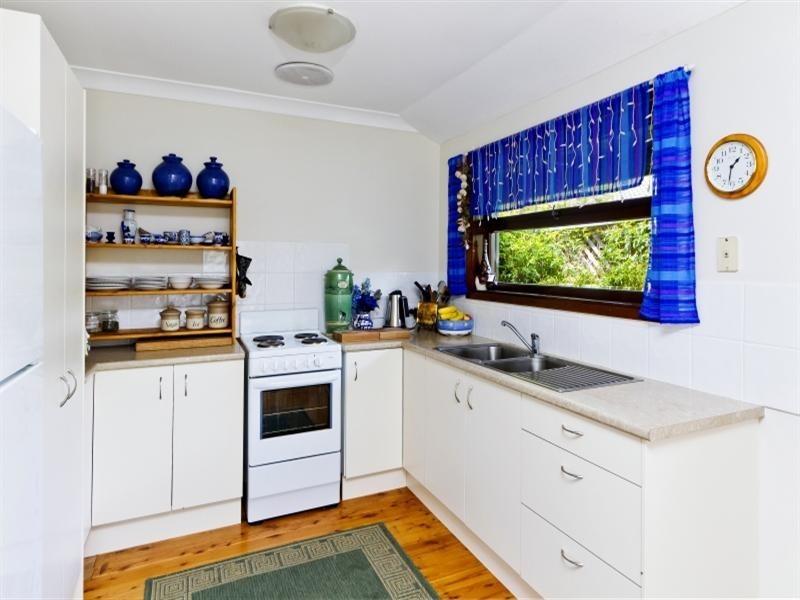 14 Wendy Drive, Point Clare NSW 2250