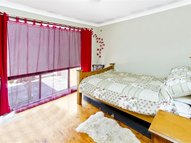 14 Wendy Drive, Point Clare NSW 2250