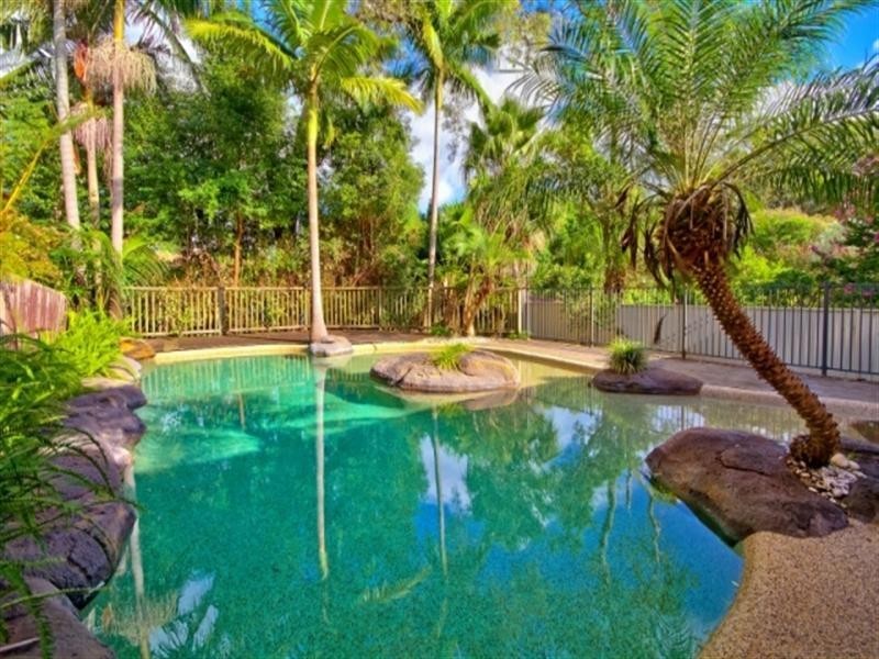 4 Tania Drive, Point Clare NSW 2250