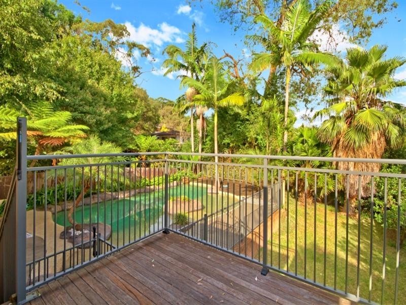 4 Tania Drive, Point Clare NSW 2250