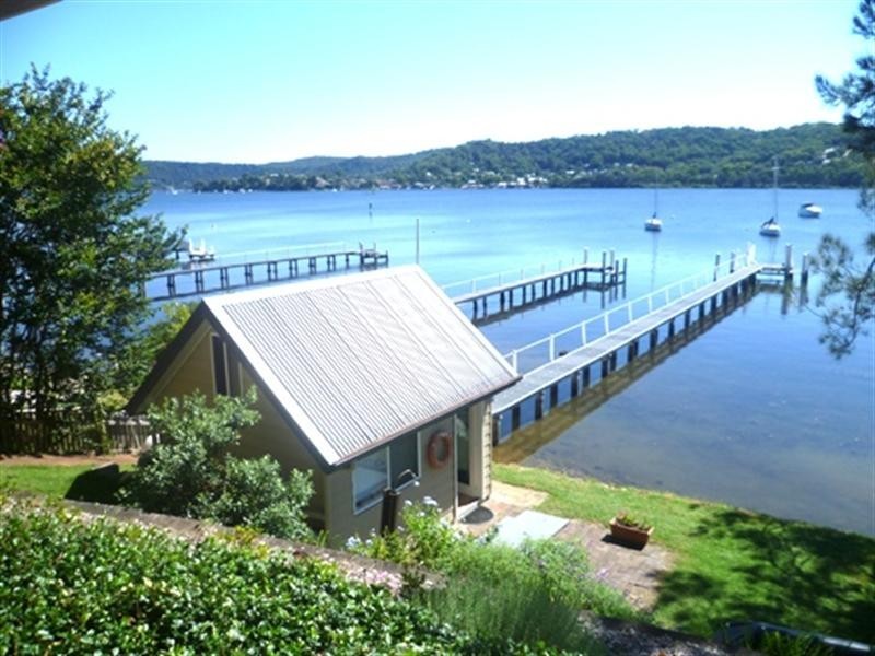 Point Frederick NSW 2250