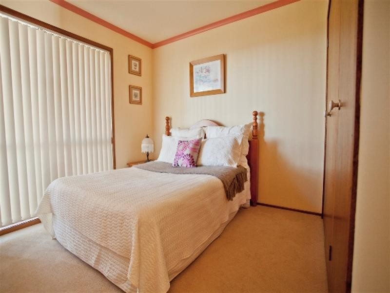 10 Sublime Point Avenue, Tascott NSW 2250