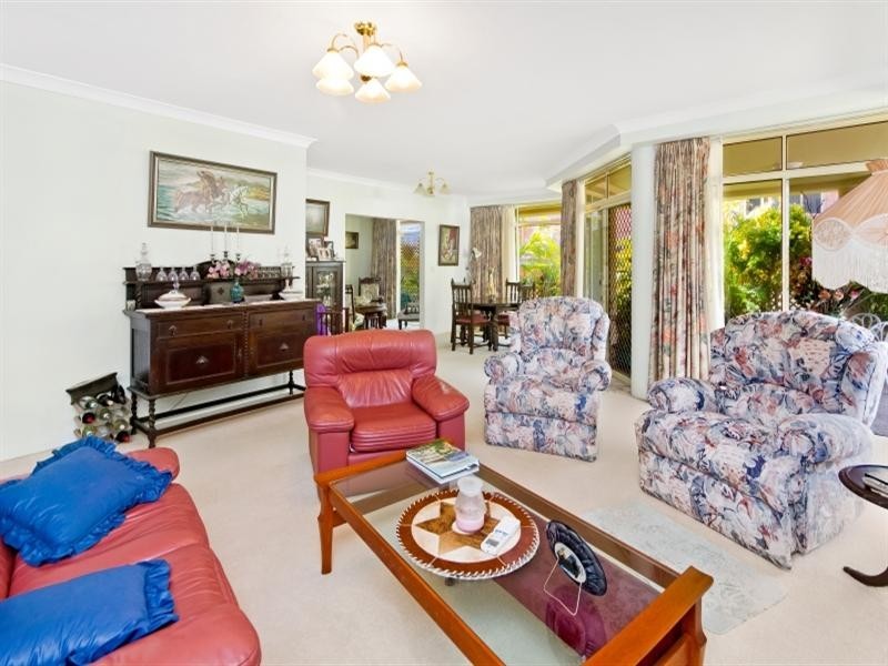 14/9-13 Kurrawa Avenue, Point Clare NSW 2250