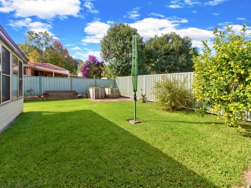 37 Chamberlain Road, Wyoming NSW 2250