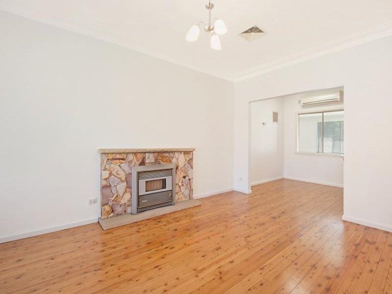 200 Brisbane Water Drive, Point Clare NSW 2250