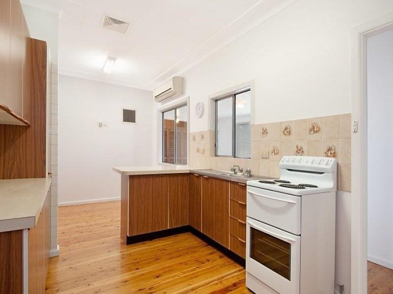 200 Brisbane Water Drive, Point Clare NSW 2250