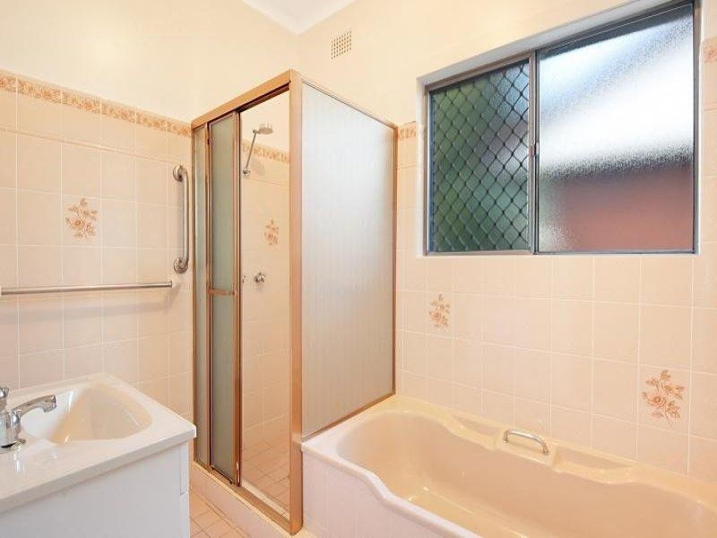 200 Brisbane Water Drive, Point Clare NSW 2250