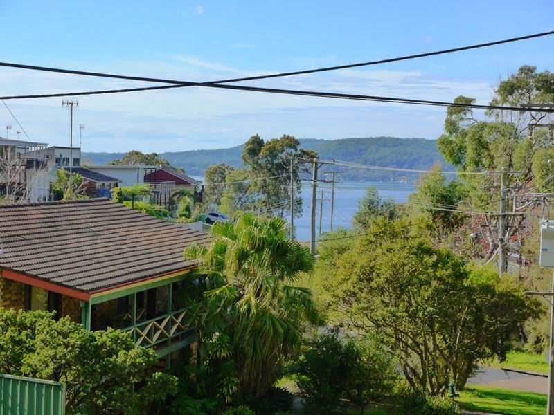 32 Indra Road, Tascott NSW 2250