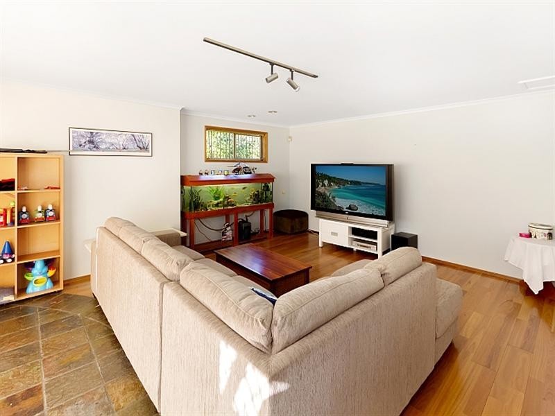 15 Fox Close, Kariong NSW 2250