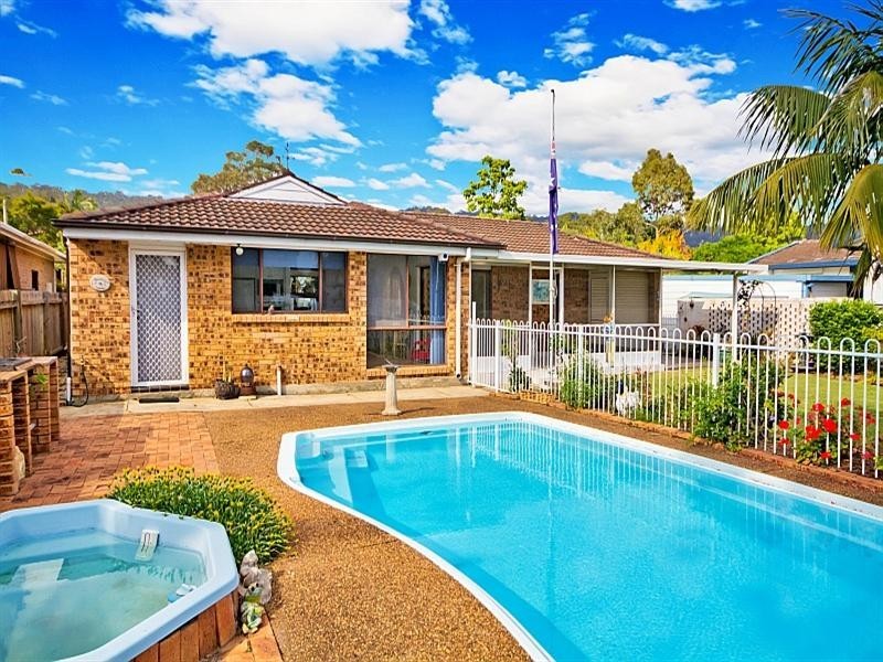 71 Bayline Drive, Point Clare NSW 2250