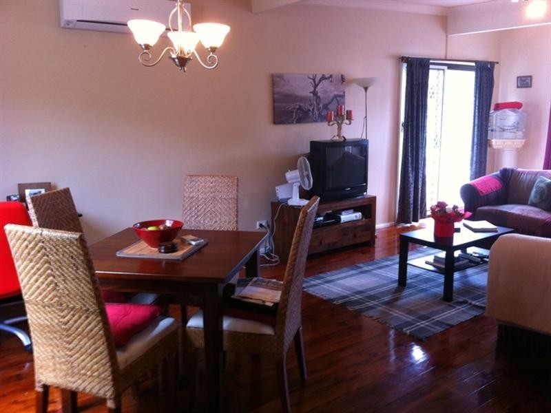 39 Golden Avenue, Point Clare NSW 2250