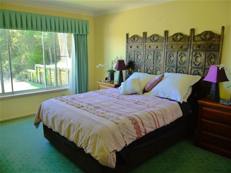 33 Scott Street, Point Clare NSW 2250