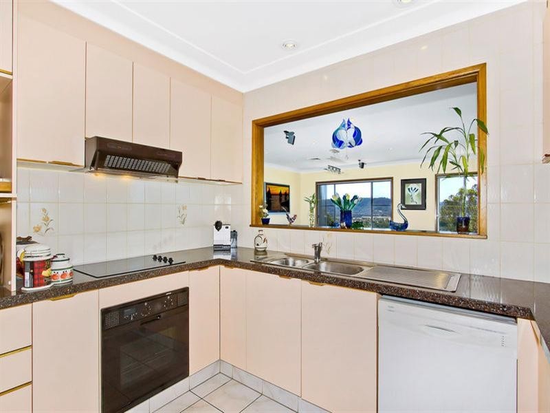 19 Penang Street, Point Clare NSW 2250