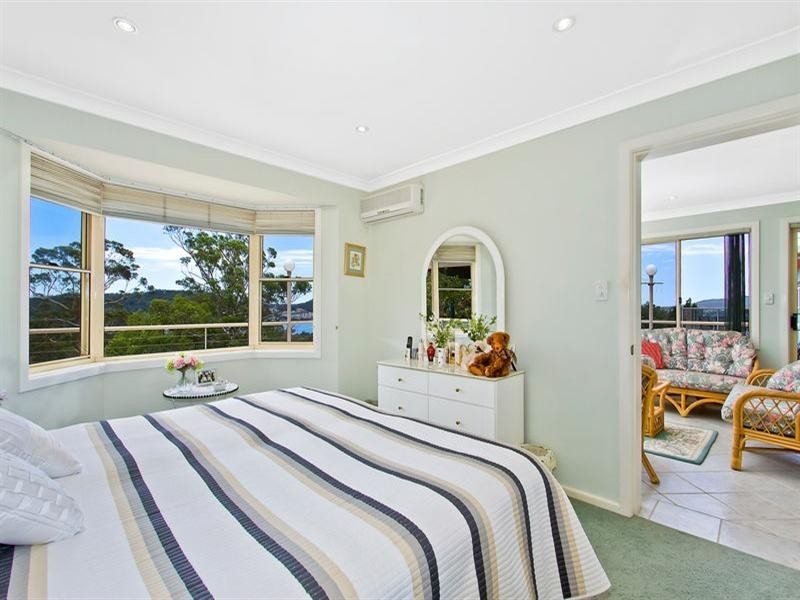 19 Penang Street, Point Clare NSW 2250