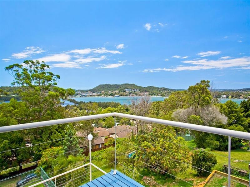 19 Penang Street, Point Clare NSW 2250