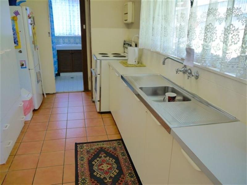 31 Brisbane Water Drive, Point Clare NSW 2250