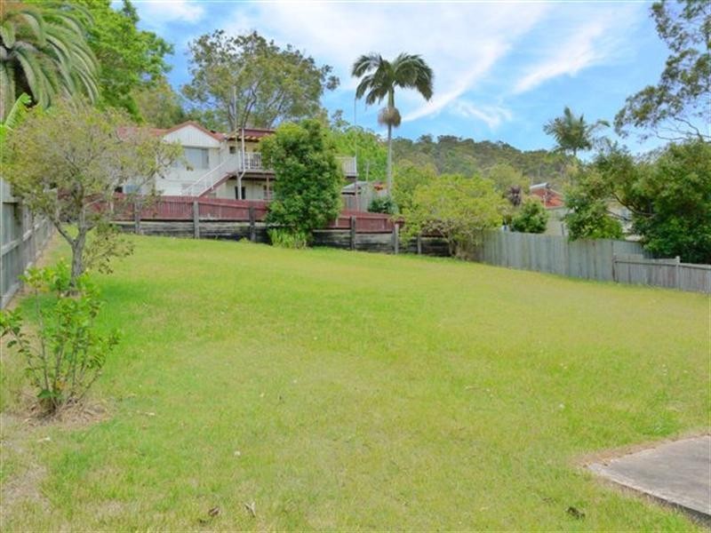 31 Brisbane Water Drive, Point Clare NSW 2250