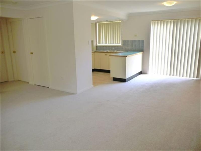 9/219 Brisbane Water Drive, Point Clare NSW 2250