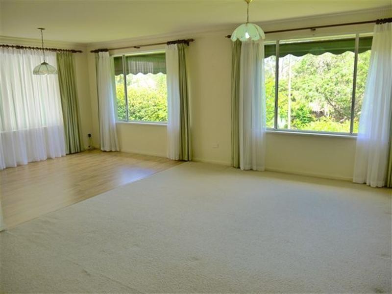 41 Orange Parade, Wyoming NSW 2250