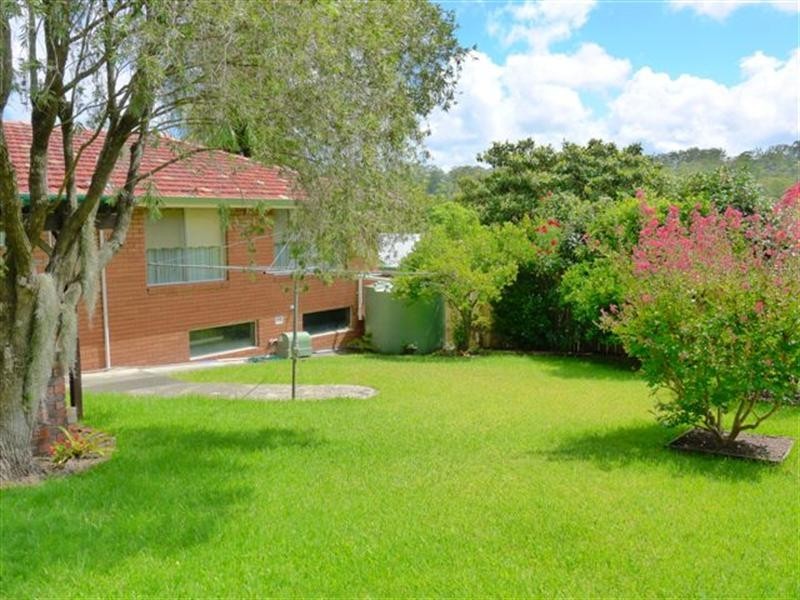 41 Orange Parade, Wyoming NSW 2250