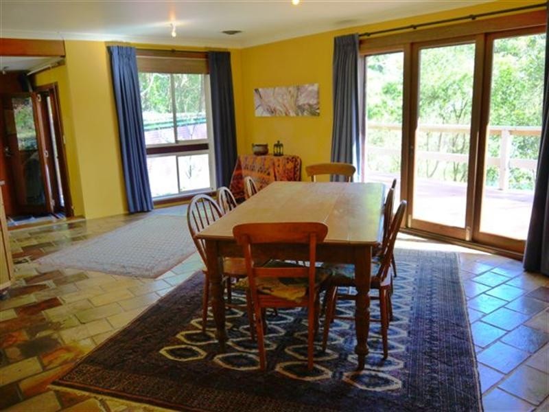 20 Nari Avenue, Point Clare NSW 2250