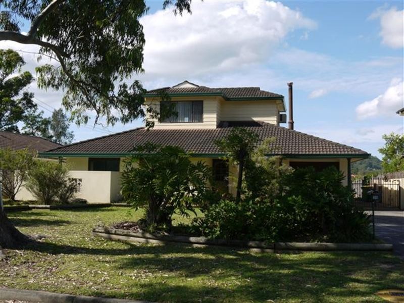 39 Bayline Drive, Point Clare NSW 2250