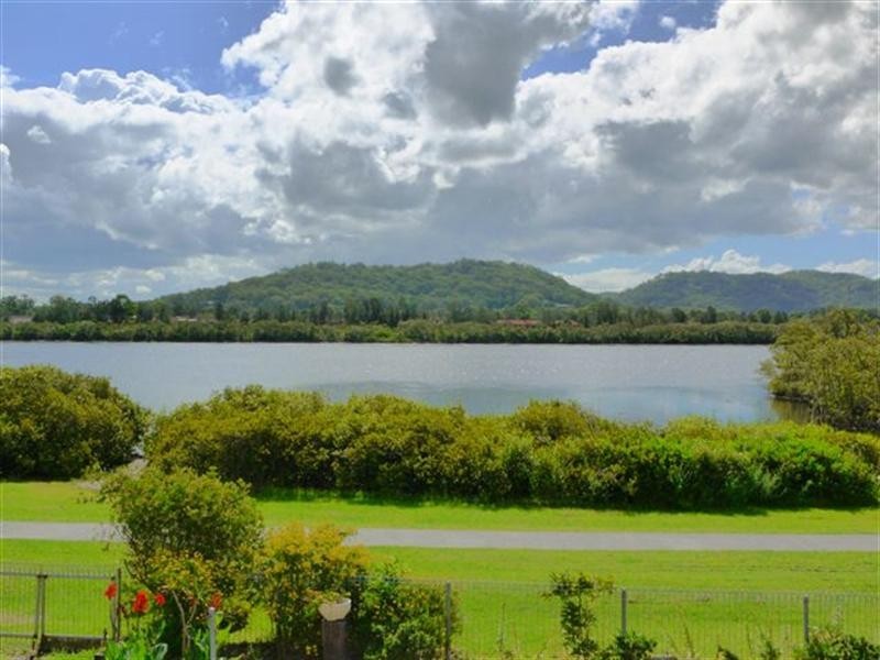 39 Bayline Drive, Point Clare NSW 2250