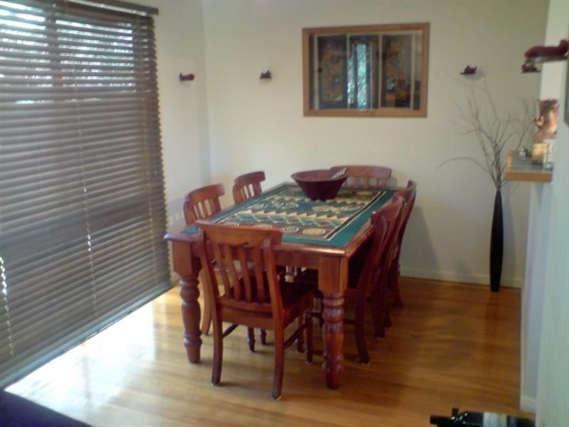 2 Nari Avenue, Point Clare NSW 2250