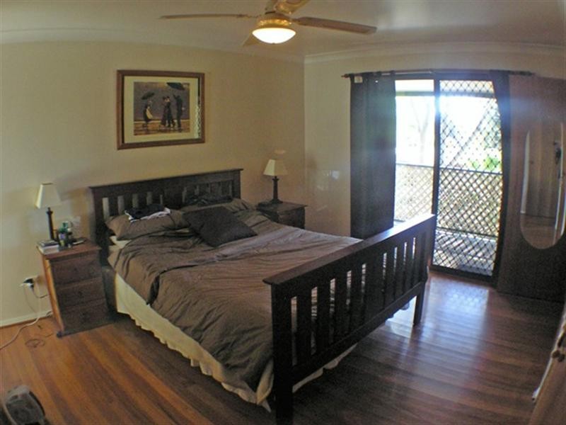 2 Nari Avenue, Point Clare NSW 2250