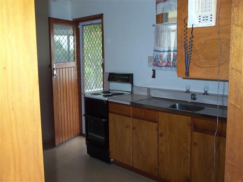 21 Noonan Point Avenue, Point Clare NSW 2250