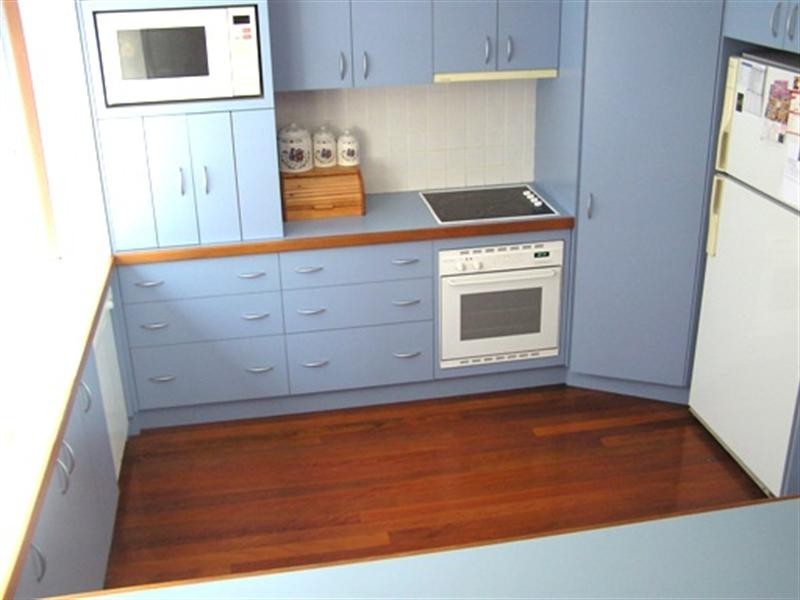 7 Talinga Avenue, Point Clare NSW 2250