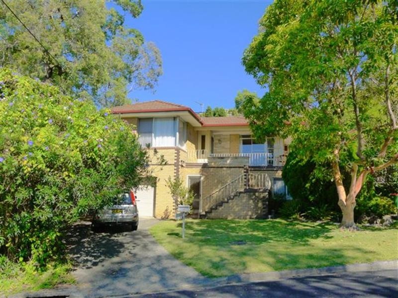 29 Fiona Street, Point Clare NSW 2250