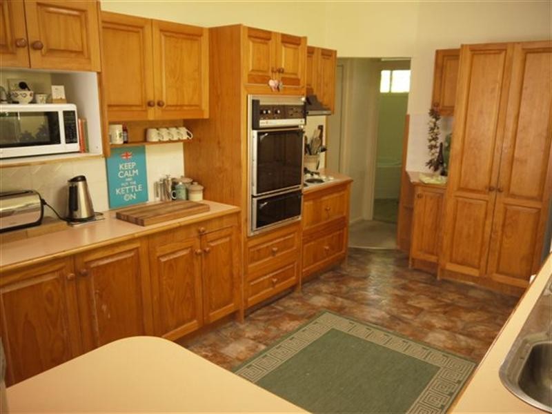 29 Fiona Street, Point Clare NSW 2250