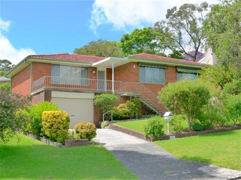 41 Orange Parade, Wyoming NSW 2250