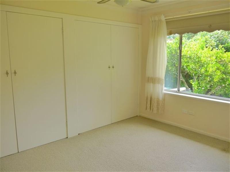 41 Orange Parade, Wyoming NSW 2250