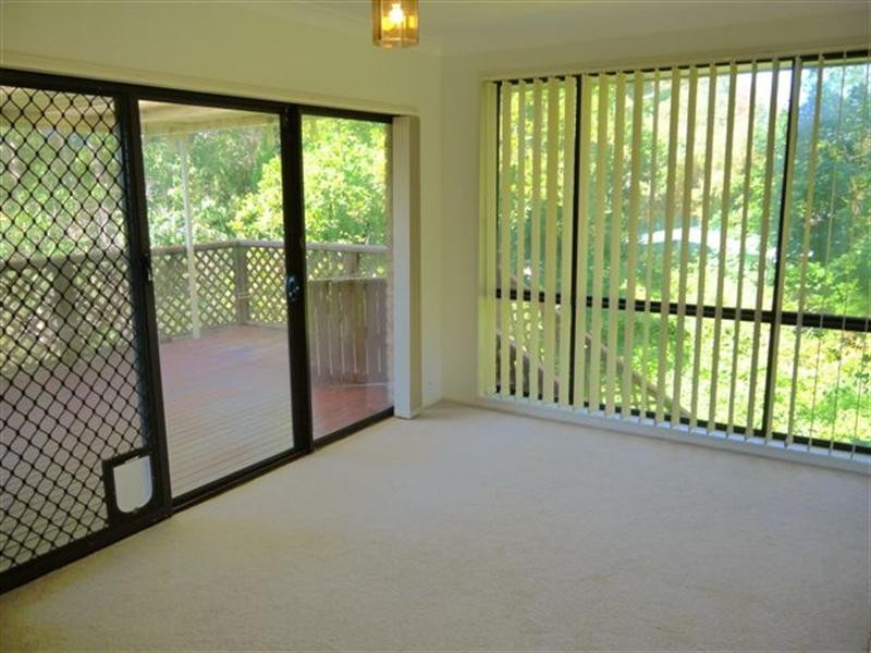 83 Brisbane Water Drive, Point Clare NSW 2250