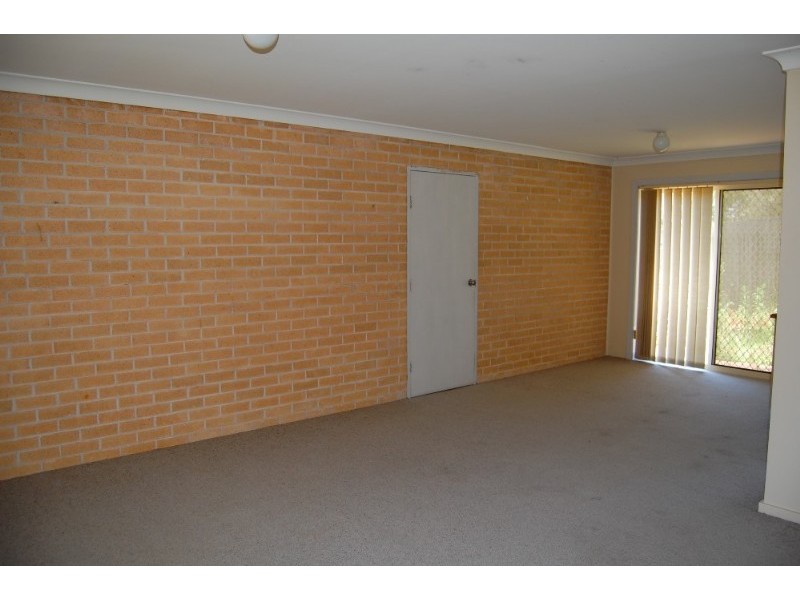 8/219 Brisbane Water Drive, Point Clare NSW 2250