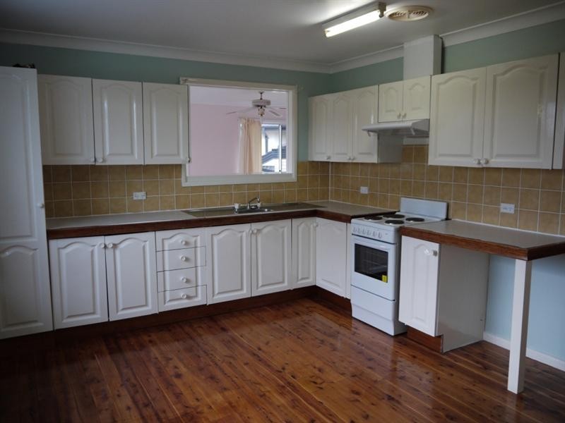 35 Cary Street, Wyoming NSW 2250