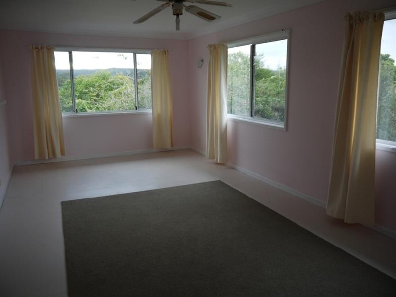 35 Cary Street, Wyoming NSW 2250