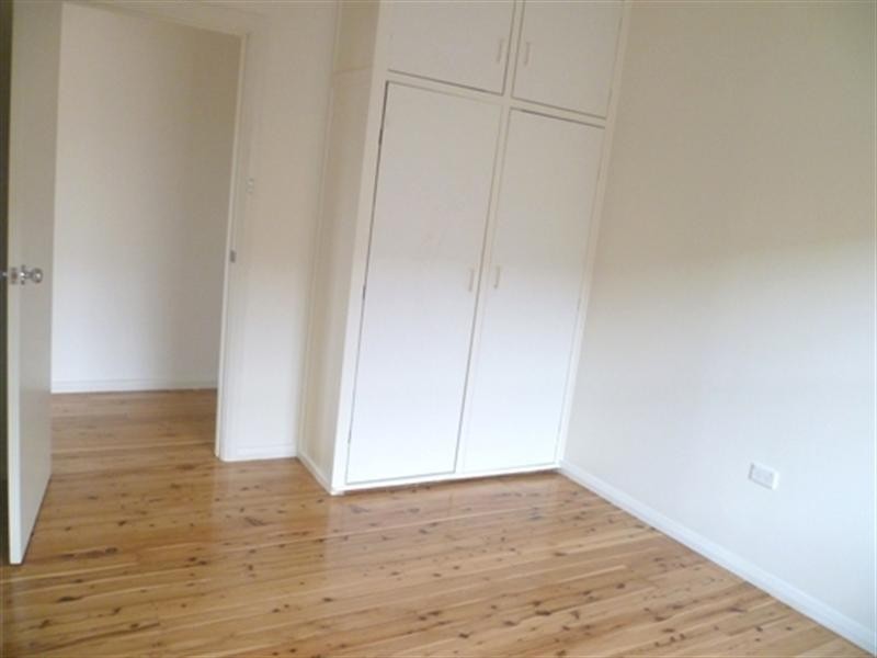 18 Nioka Aveneue, Point Clare NSW 2250