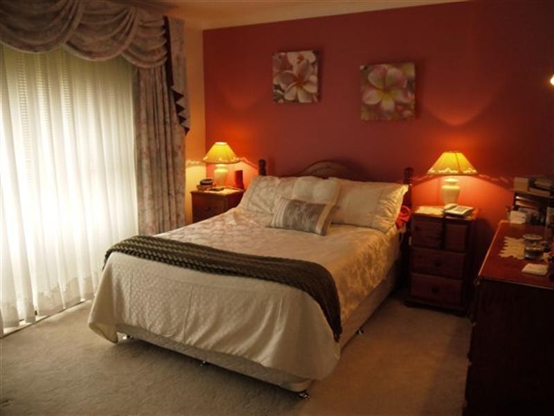 4 Turtle Close, Point Clare NSW 2250