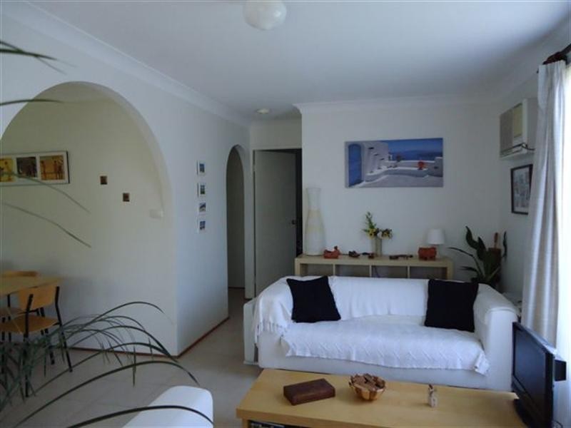 13 Alukea Avenue, Point Clare NSW 2250